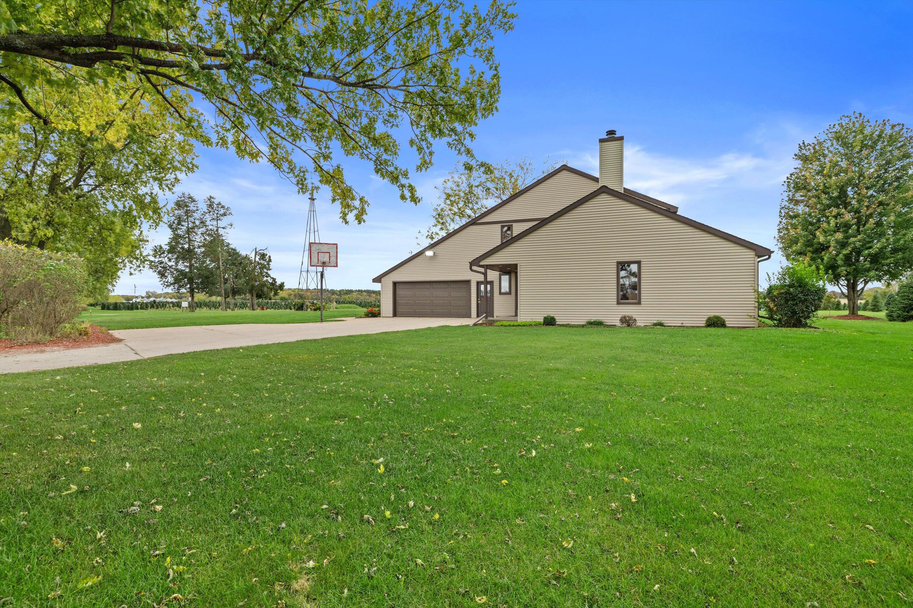 N9171 Nelson Road La Grange, WI 53120 - Photo 29 of 62 Side of home