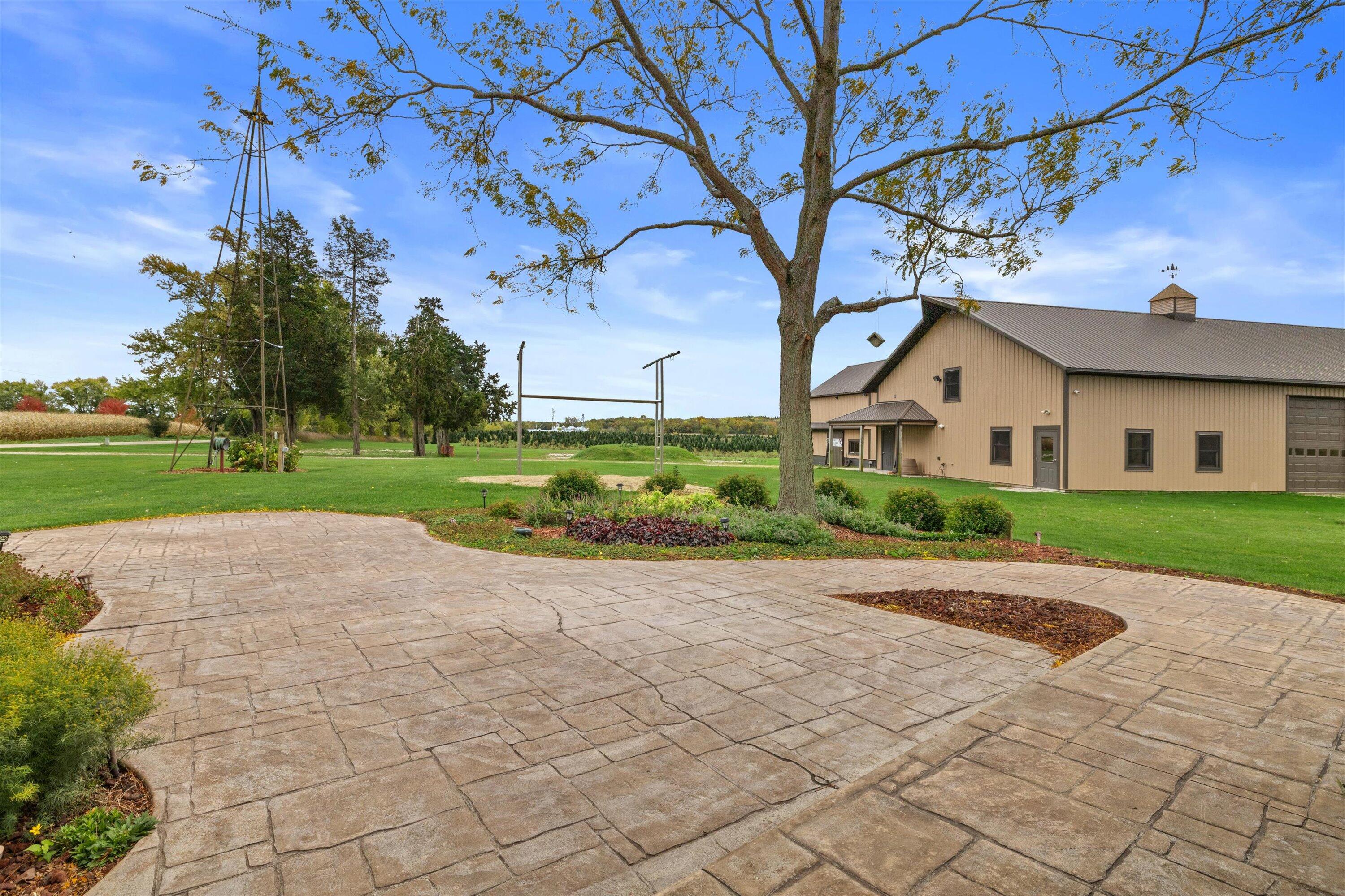 N9171 Nelson Road La Grange, WI 53120 - Photo 37 of 62 Patio