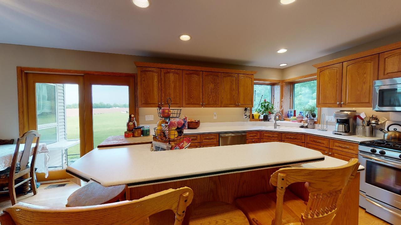 1699 South Badour Road Midland, MI 48640 - Photo 19 of 37 1900487-18.JPG
