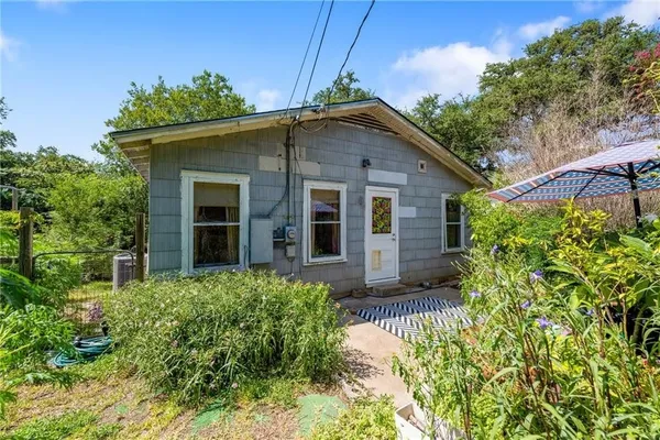 $2,350 | 4407 Lareina Drive, Austin, TX 78745