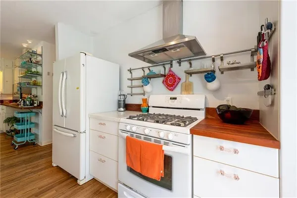 $2,350 | 4407 Lareina Drive, Austin, TX 78745