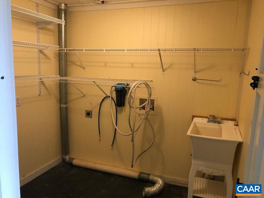 8497 Laurel Road Shipman, VA 22971 - Photo 22 of 37 a bathroom with a shower