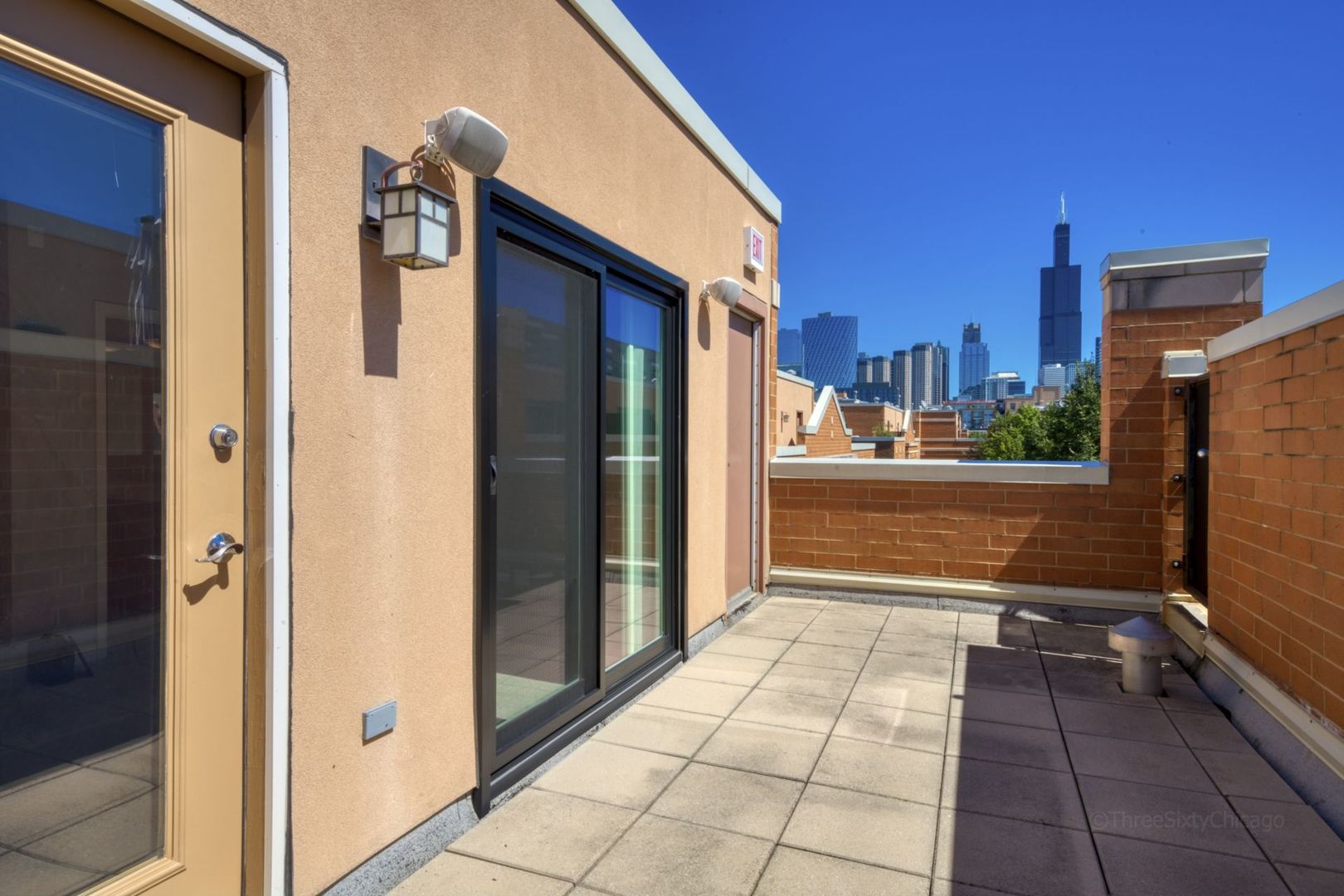 1137 West Monroe Street, Unit 17 Chicago, IL 60607 - Photo 26 of 41 a view of a entryway door of the house