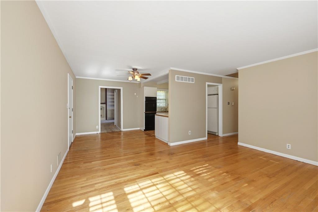 3918 South Main Street Independence, MO 64055 - Photo 4 of 24