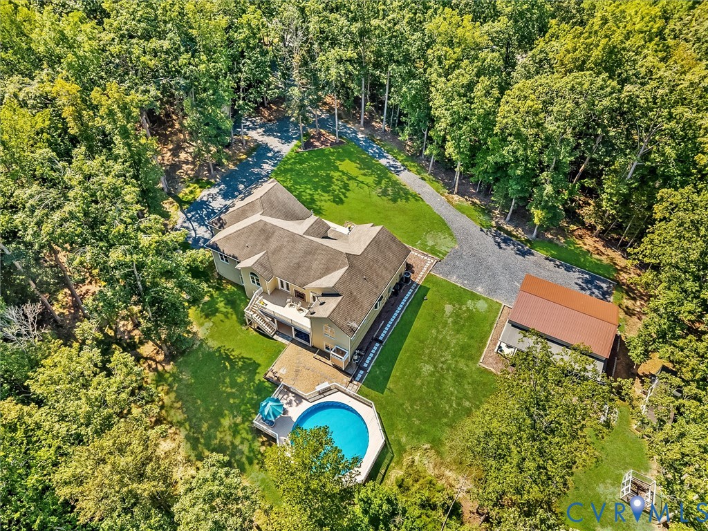 6126 Autumn Bluff Road Powhatan, VA 23139 - Photo 3 of 100 Gallery Image 3