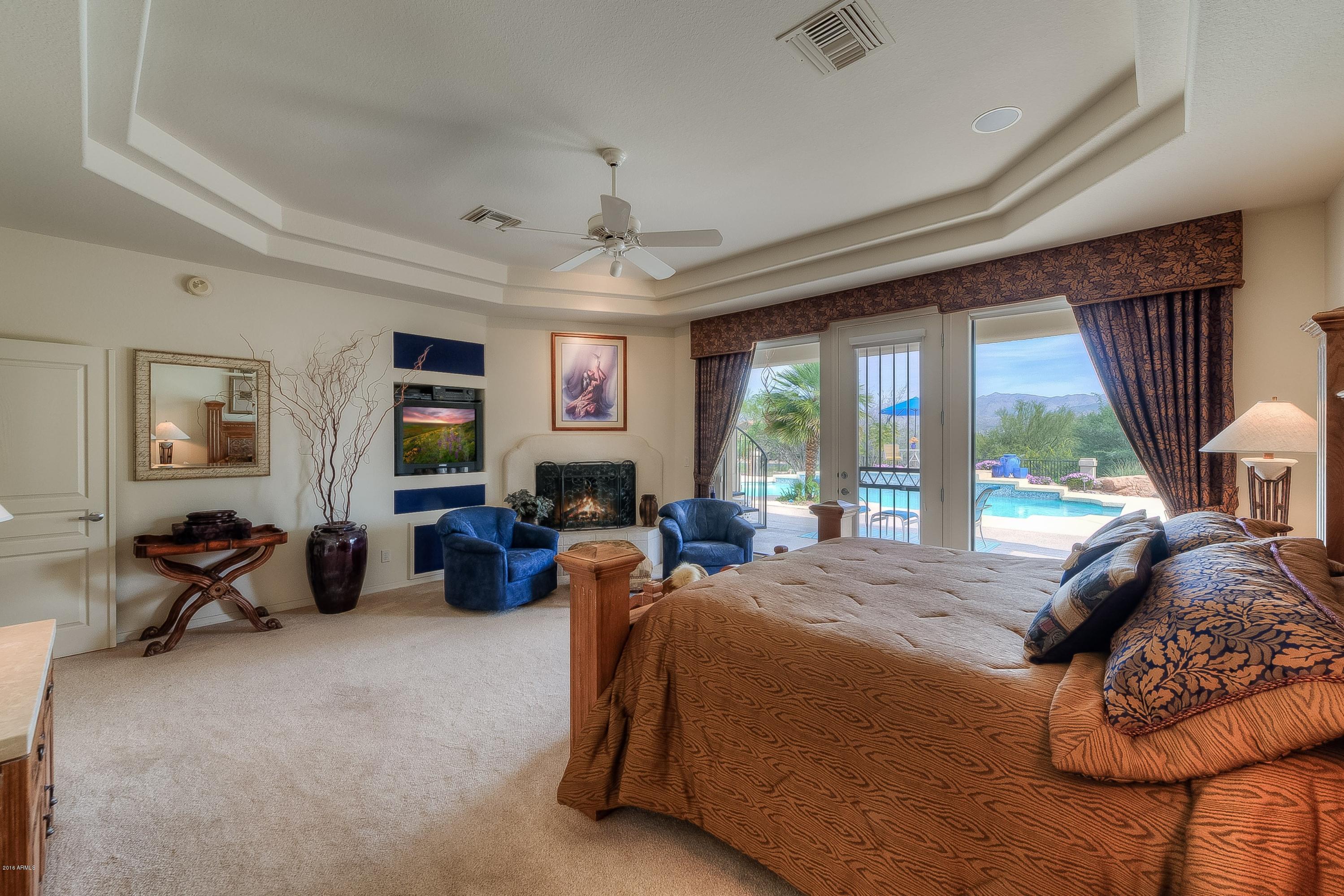 27601 North Azatlan Drive Rio Verde, AZ 85263 - Photo 14 of 29 014_Master Retreat