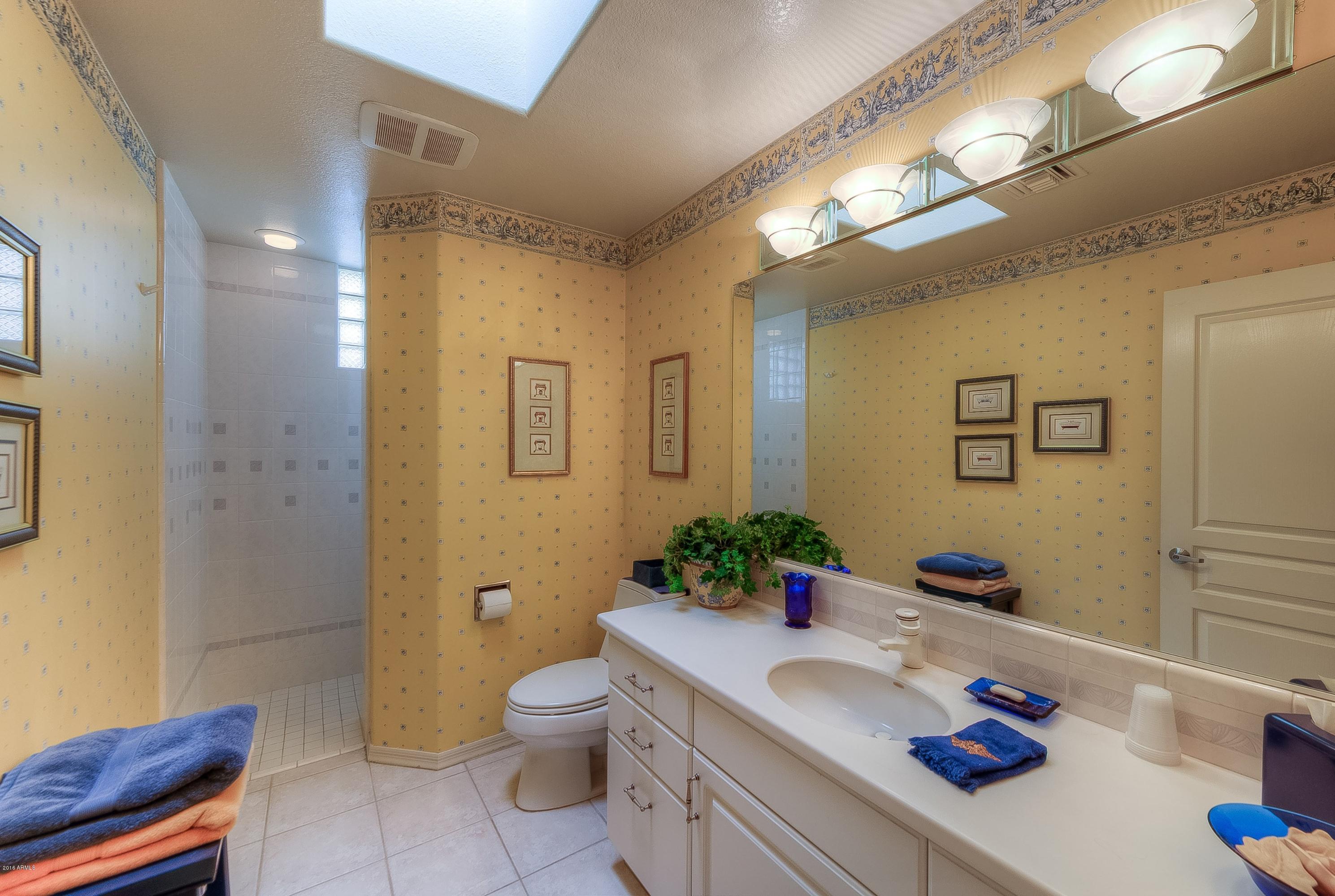 27601 North Azatlan Drive Rio Verde, AZ 85263 - Photo 17 of 29 017_Second Bathroom