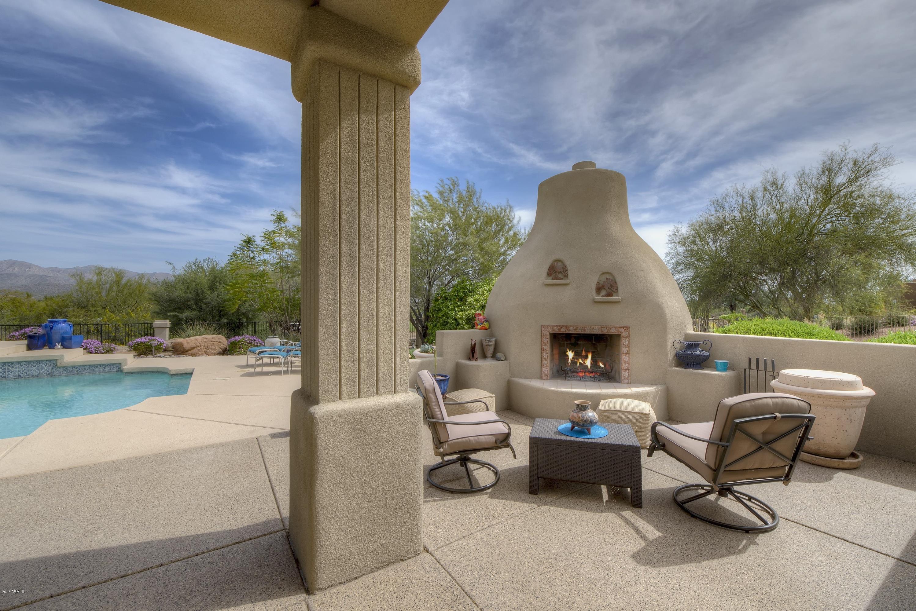 27601 North Azatlan Drive Rio Verde, AZ 85263 - Photo 23 of 29 023_Kiva Patio