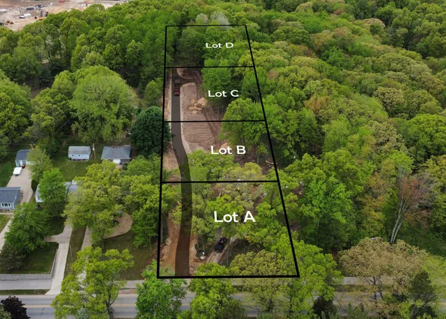 $899,999 | 2389 Dunnigan Avenue Northeast, Grand Rapids, MI 49525