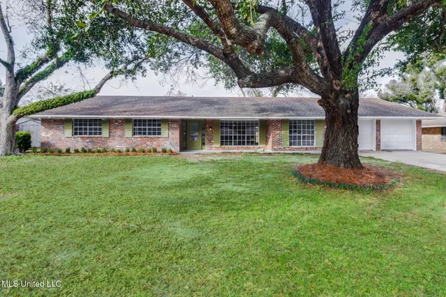 $270,000 | 521 Mockingbird Drive, Long Beach, MS 39560