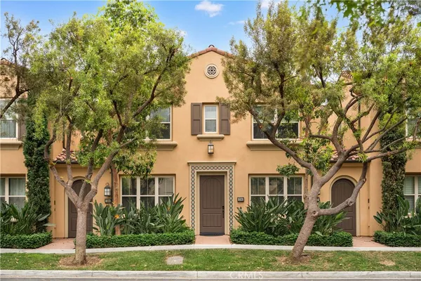$1,260,000 | 204 Kempton, Irvine, CA 92620