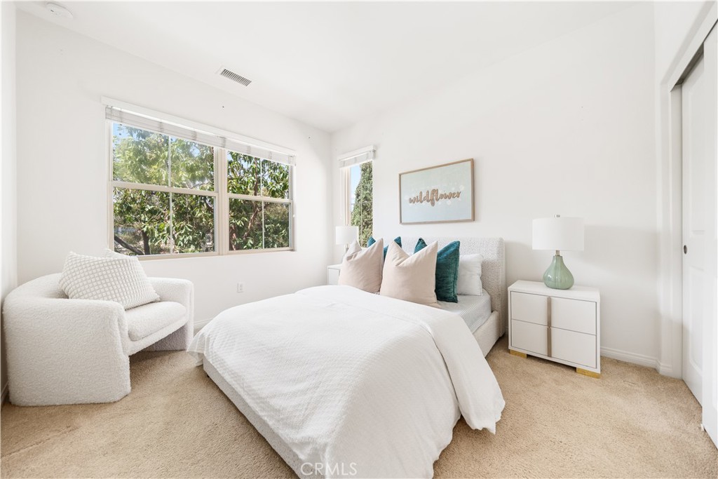 204 Kempton Irvine, CA 92620 - Photo 22 of 48