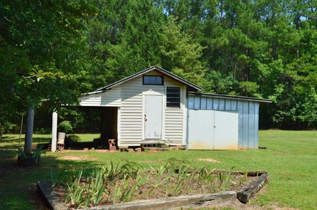 437 Weaver Road Johnston, SC 29832 - Photo 2 of 7