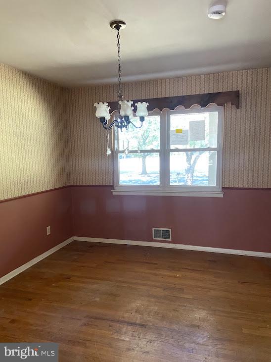 25 Fran Avenue Ewing, NJ 08618 - Photo 11 of 21 a view of an empty room with a window