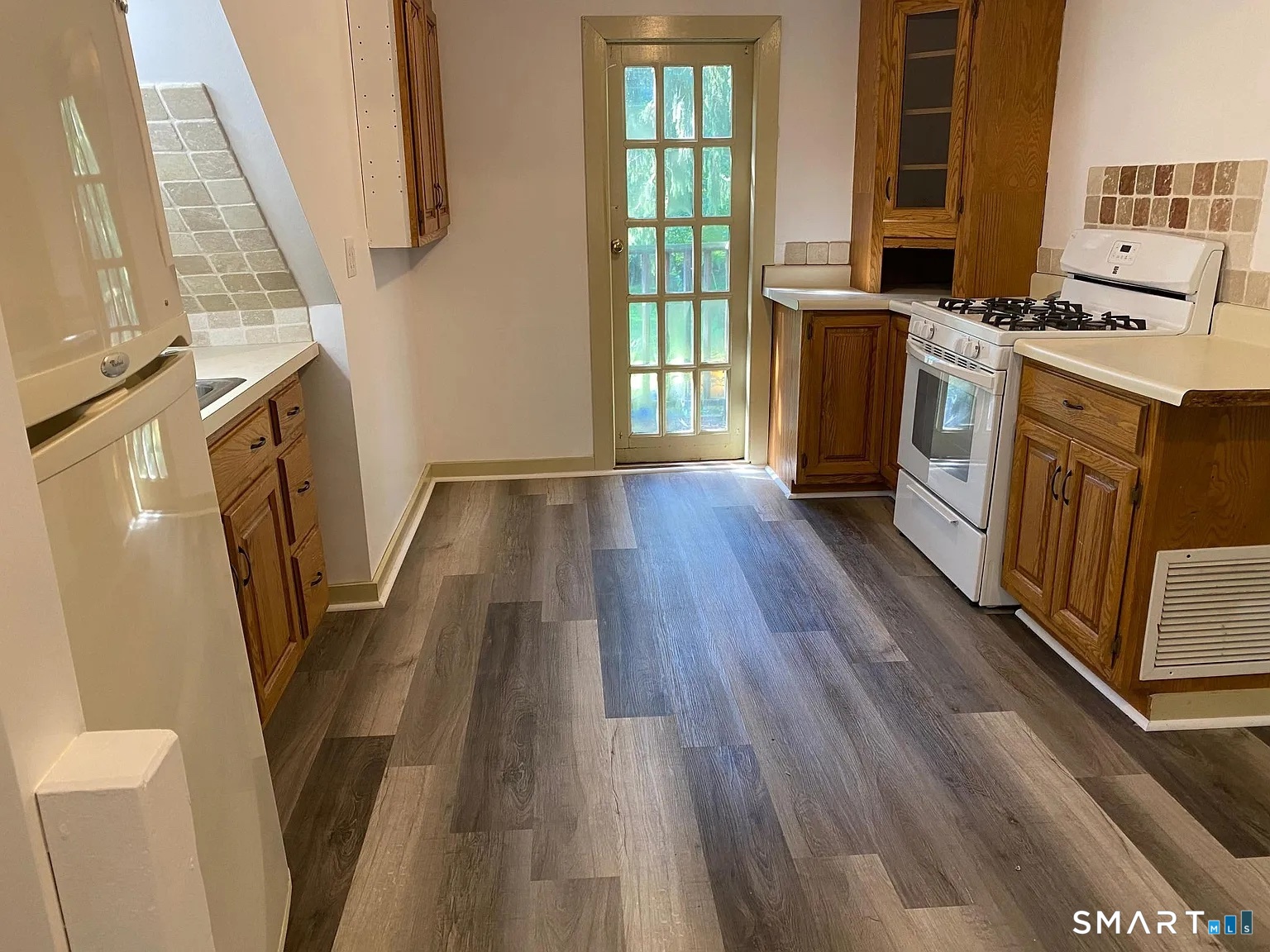 44 A Wolfpits Rd. Bethel, CT 06801 - Photo 3 of 11