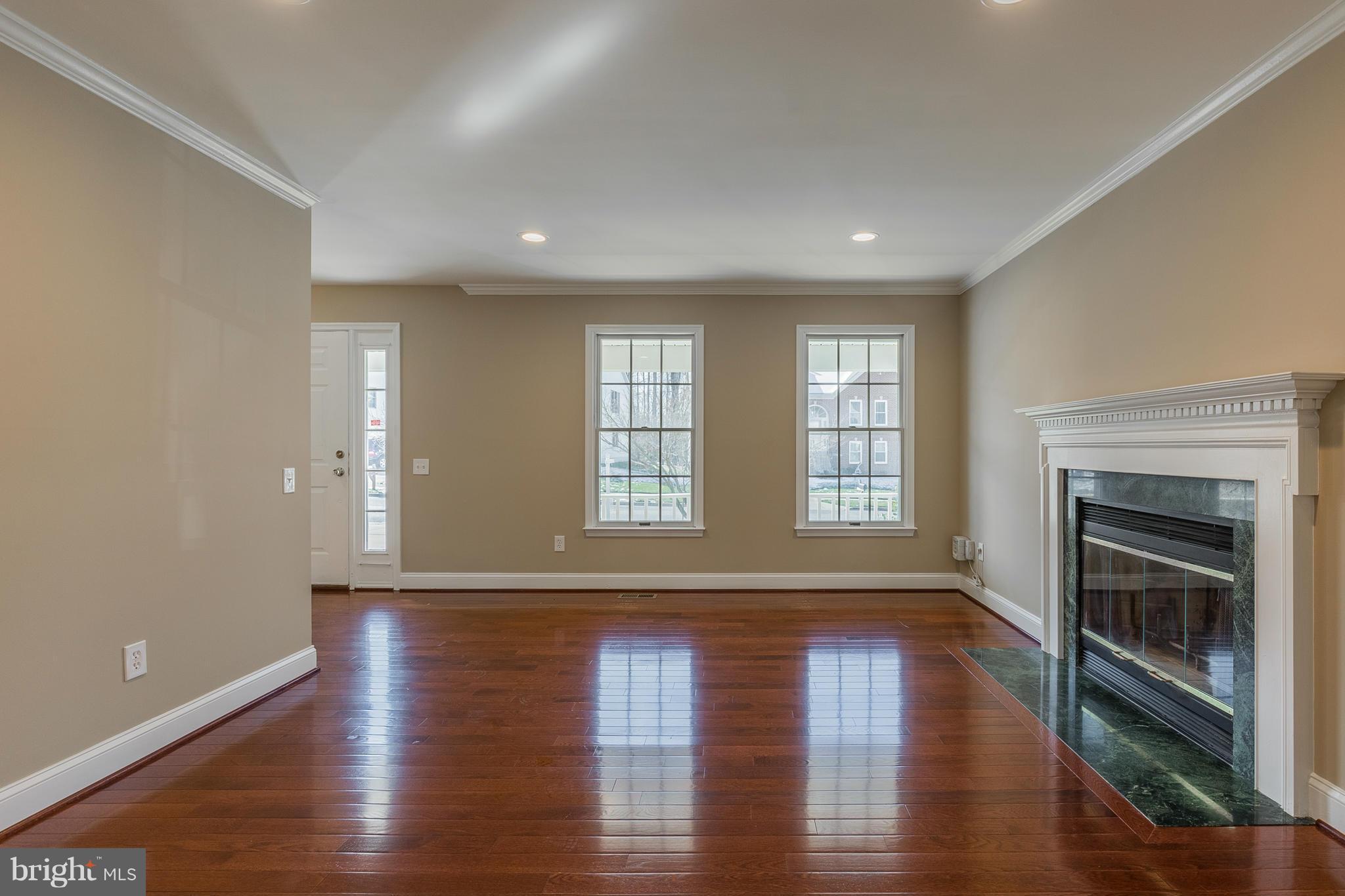 9412 Stoney Ridge Road Springdale, MD 20721 - Photo 10 of 28 Interior (General)