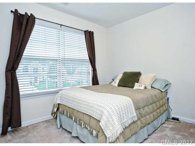 708 Reigate Road Charlotte, NC 28262 - Photo 12 of 16