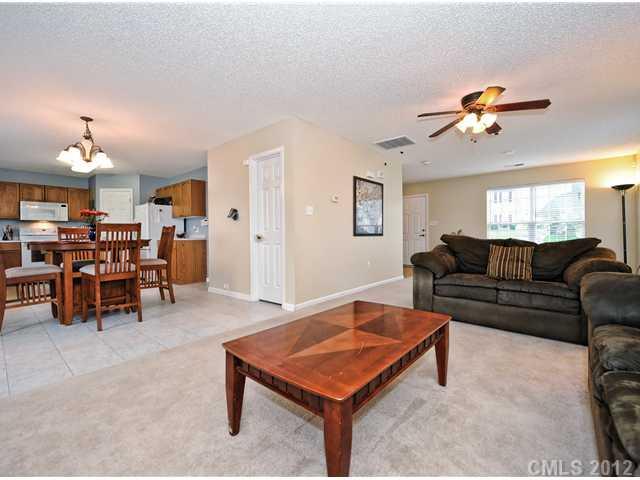 708 Reigate Road Charlotte, NC 28262 - Photo 4 of 16