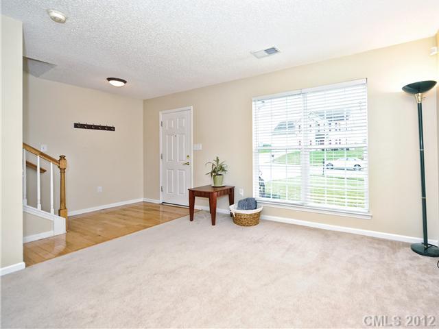 708 Reigate Road Charlotte, NC 28262 - Photo 5 of 16