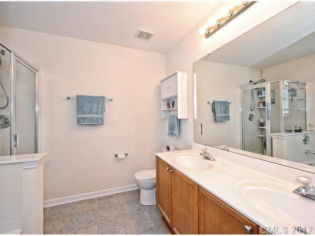 708 Reigate Road Charlotte, NC 28262 - Photo 10 of 16