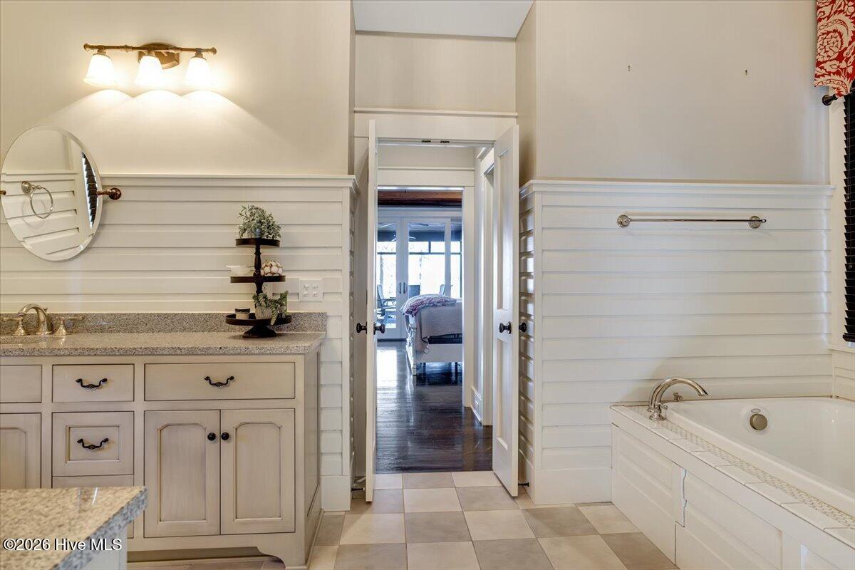 207 Breckenridge Lane Modoc, SC 29838 - Photo 15 of 44 Master Bath