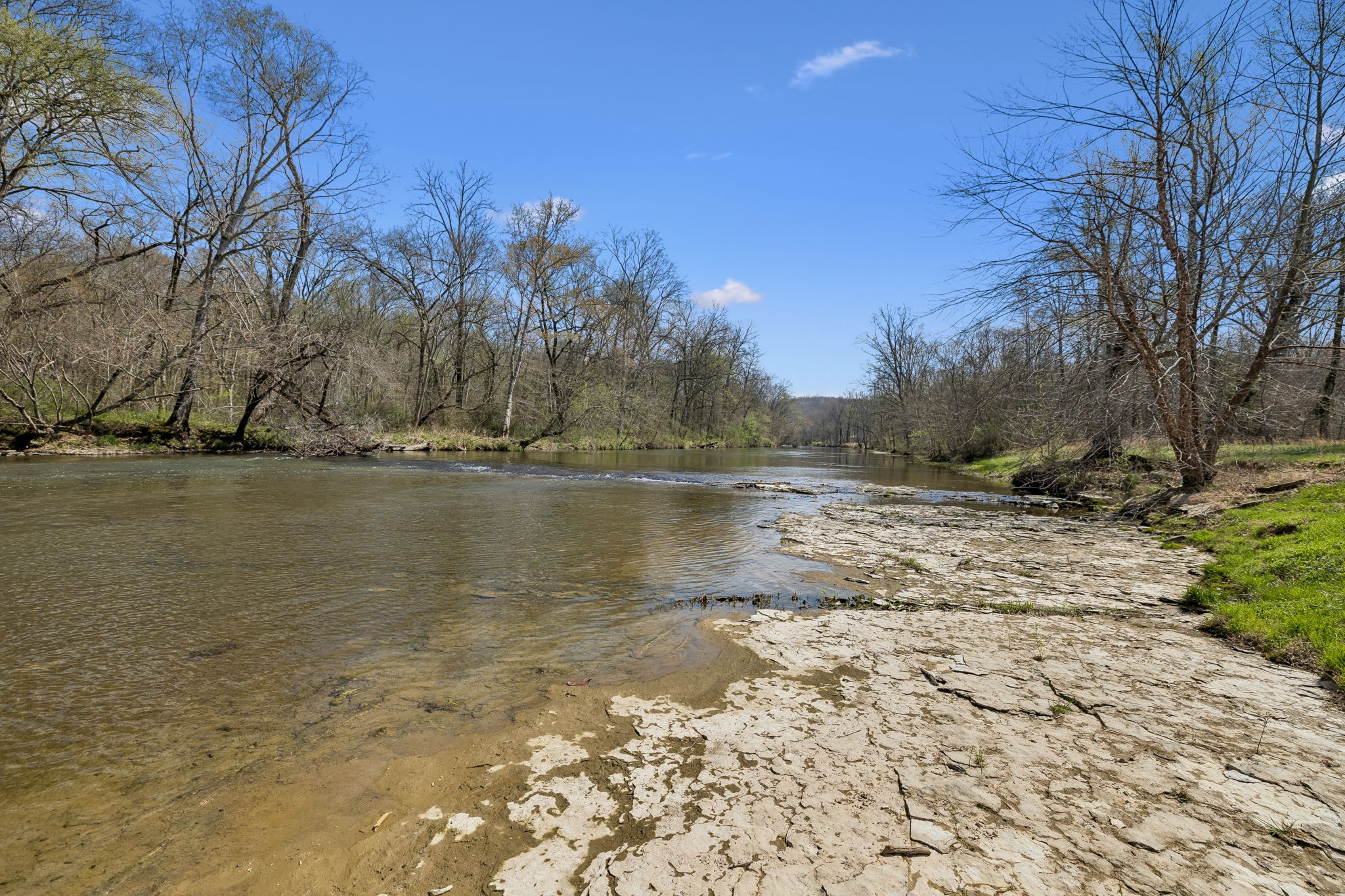 506 Tablerock Road Hohenwald, TN 38462 - Photo 14 of 64 a view of lake with mountain