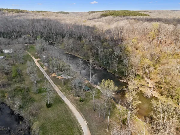 $189,000 | 506 Tablerock Road, Hohenwald, TN 38462