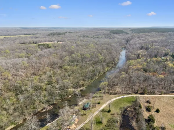 $189,000 | 506 Tablerock Road, Hohenwald, TN 38462