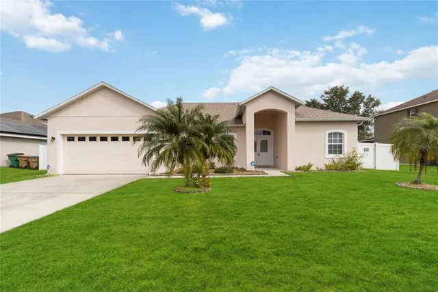 $1,760 | 325 Azincourt Lane, Kissimmee, FL 34759