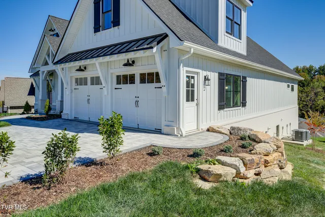 $1,350,000 | 1217 Brumit Fields, Johnson City, TN 37615