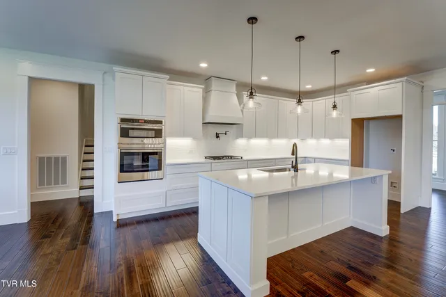 $1,325,000 | 1217 Brumit Fields, Johnson City, TN 37615