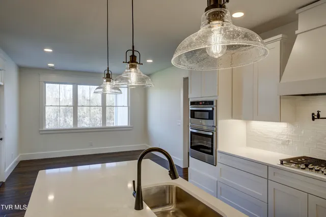 $1,325,000 | 1217 Brumit Fields, Johnson City, TN 37615