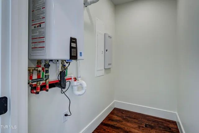 $1,325,000 | 1217 Brumit Fields, Johnson City, TN 37615