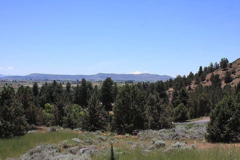 2609 Vale Road Klamath Falls, OR 97603 - Photo 7 of 37 7