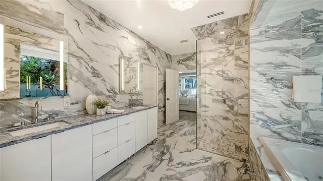 $1,690,000 | 76 Osprey Point Drive, Osprey, FL 34229