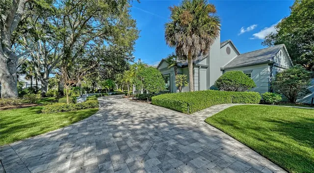 $1,690,000 | 76 Osprey Point Drive, Osprey, FL 34229