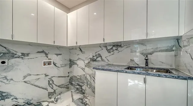 $1,750,000 | 76 Osprey Point Drive, Osprey, FL 34229