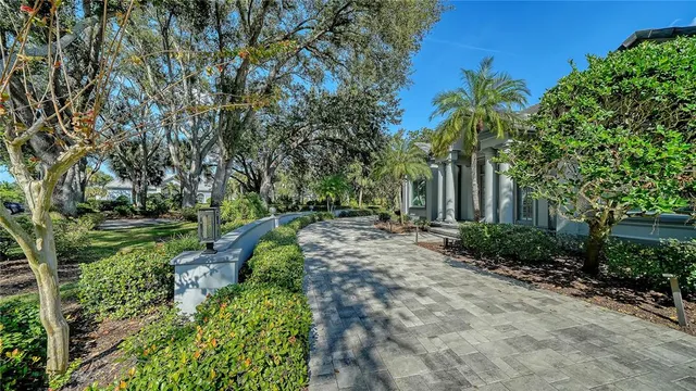 $1,690,000 | 76 Osprey Point Drive, Osprey, FL 34229