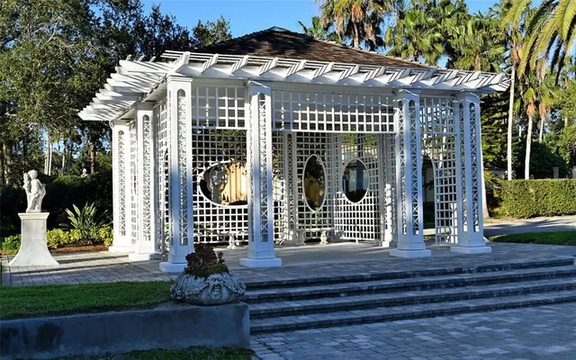 $1,750,000 | 76 Osprey Point Drive, Osprey, FL 34229