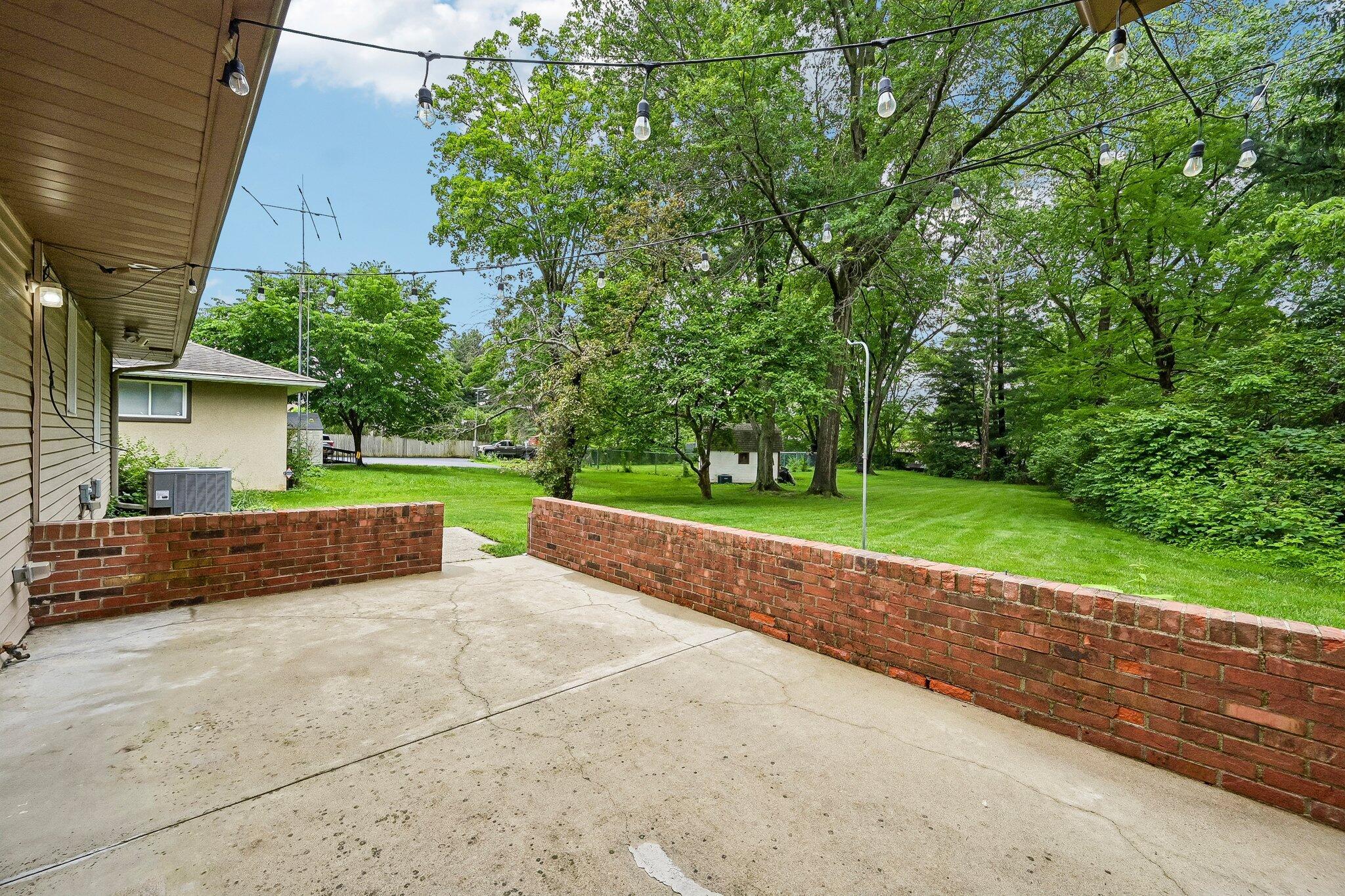 476 Clark State Road Columbus, OH 43230 - Photo 22 of 36 Patio