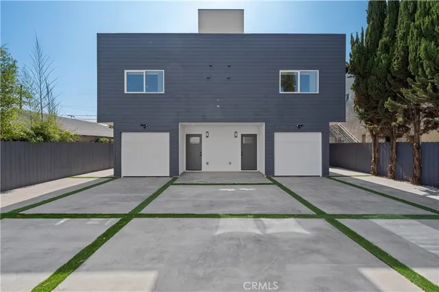 $5,195 | 2935 West Boulevard, Los Angeles, CA 90016