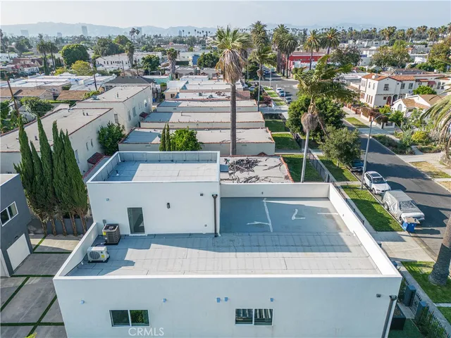 $5,195 | 2935 West Boulevard, Los Angeles, CA 90016