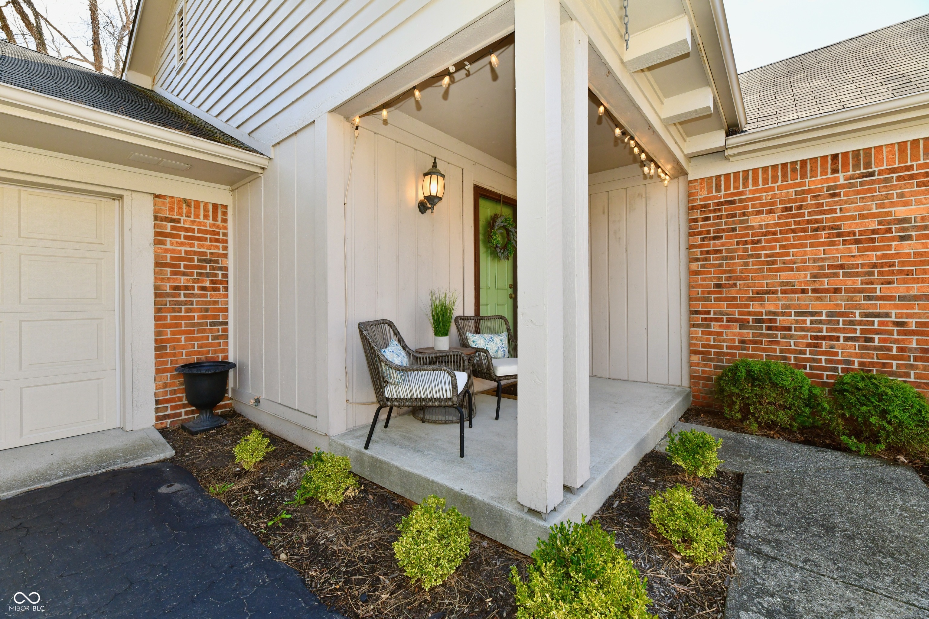 12427 Charing Cross Road Carmel, IN 46033 - Photo 2 of 22