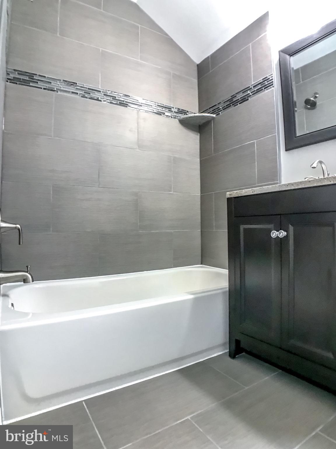 6935 Decatur Street Hyattsville, MD 20784 - Photo 17 of 21 Main level full bathroom
