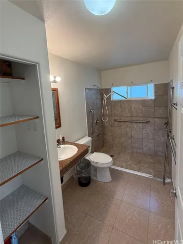 $3,300 | 1774 Palolo Avenue, Honolulu, HI 96816