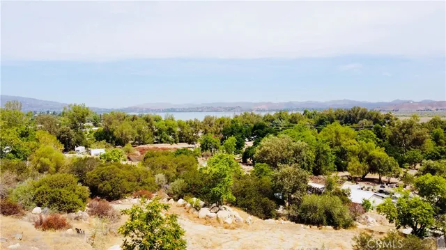 $240,000 | 33165 Ginger Lane, Lake Elsinore, CA 92530