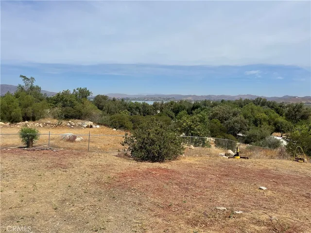 a view of a yard with snow