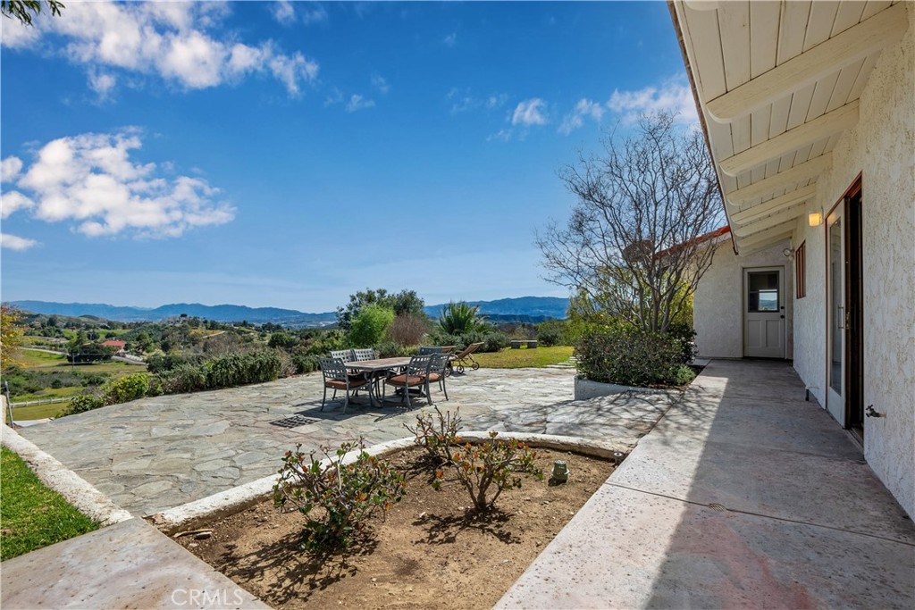 30334 Byfield Road Castaic, CA 91384 - Photo 41 of 48 Rear patio with view to valley