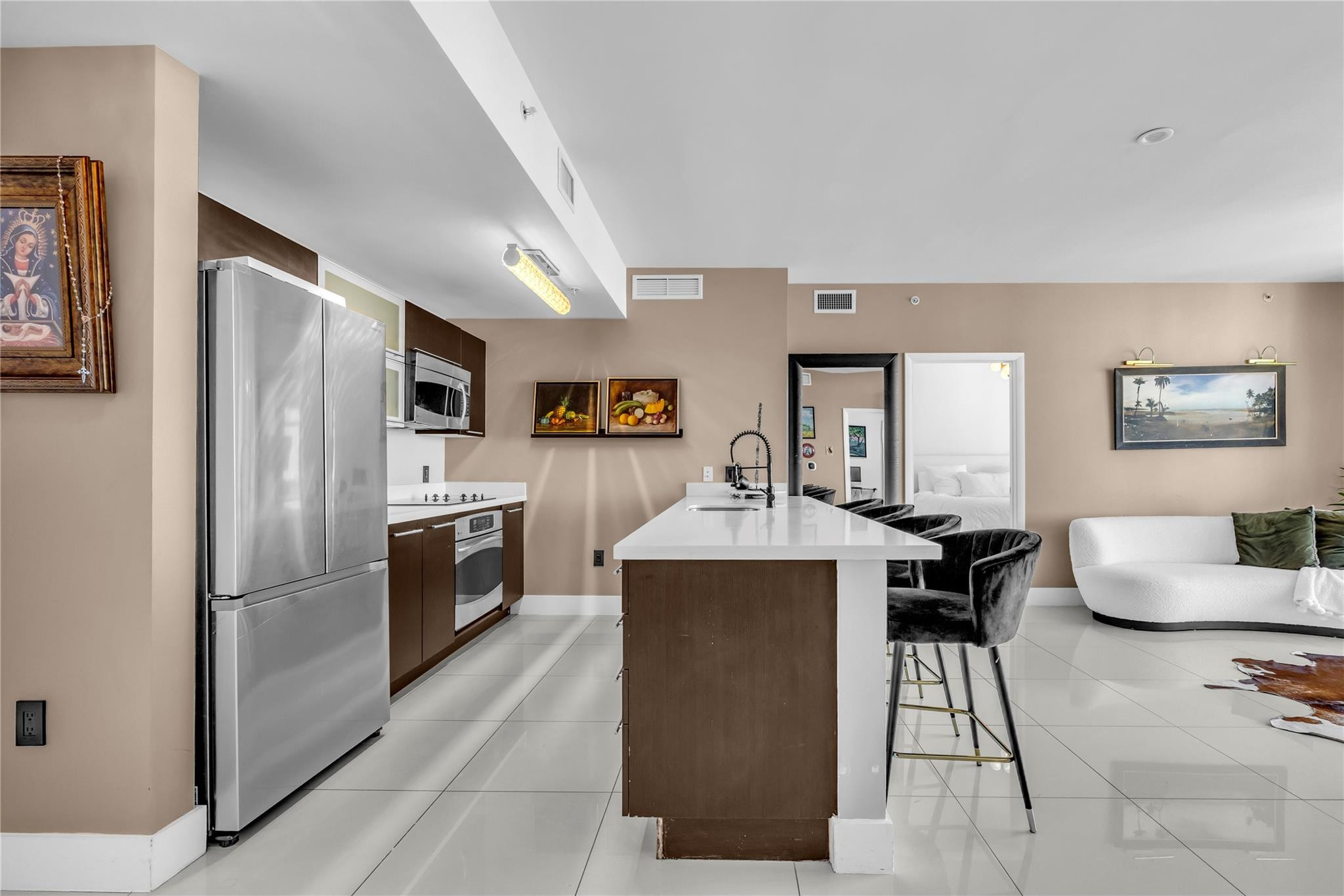 90 Southwest 3rd Street, Unit 3808 Miami, FL 33130 - Photo 8 of 27 Photo 8