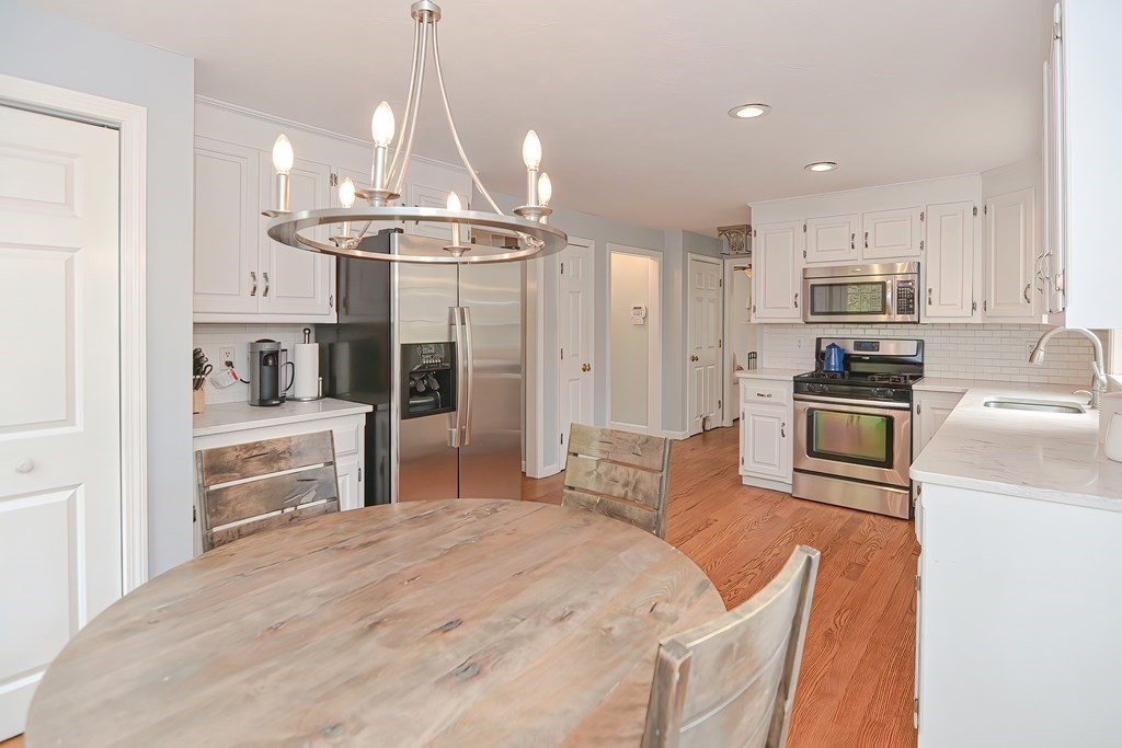 61 Riverside Drive Wrentham, MA 02093 - Photo 5 of 30 Gallery Image 5